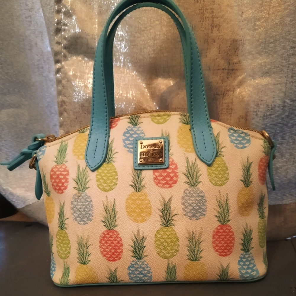 Dooney & Bourke